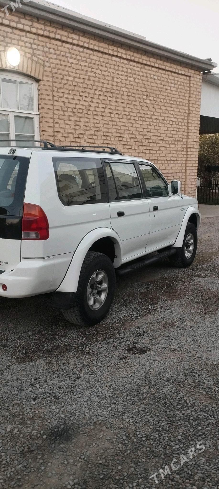 Mitsubishi Montero 1998 - 70 000 TMT - Мары - img 4