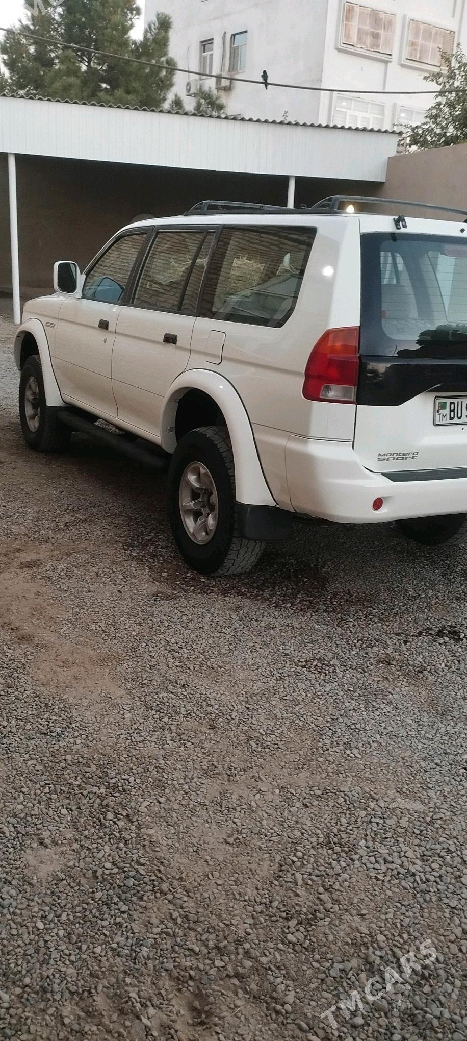 Mitsubishi Montero 1998 - 70 000 TMT - Мары - img 3