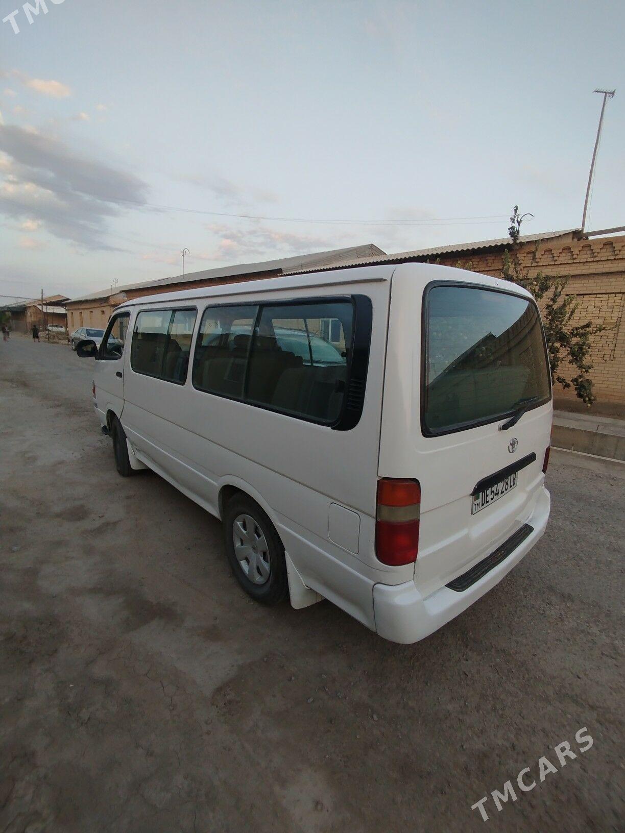 Toyota Hiace 2002 - 130 000 TMT - Sakar - img 5