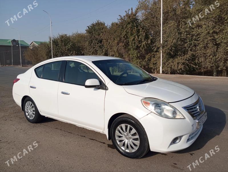 Nissan Versa 2012 - 95 000 TMT - Байрамали - img 4