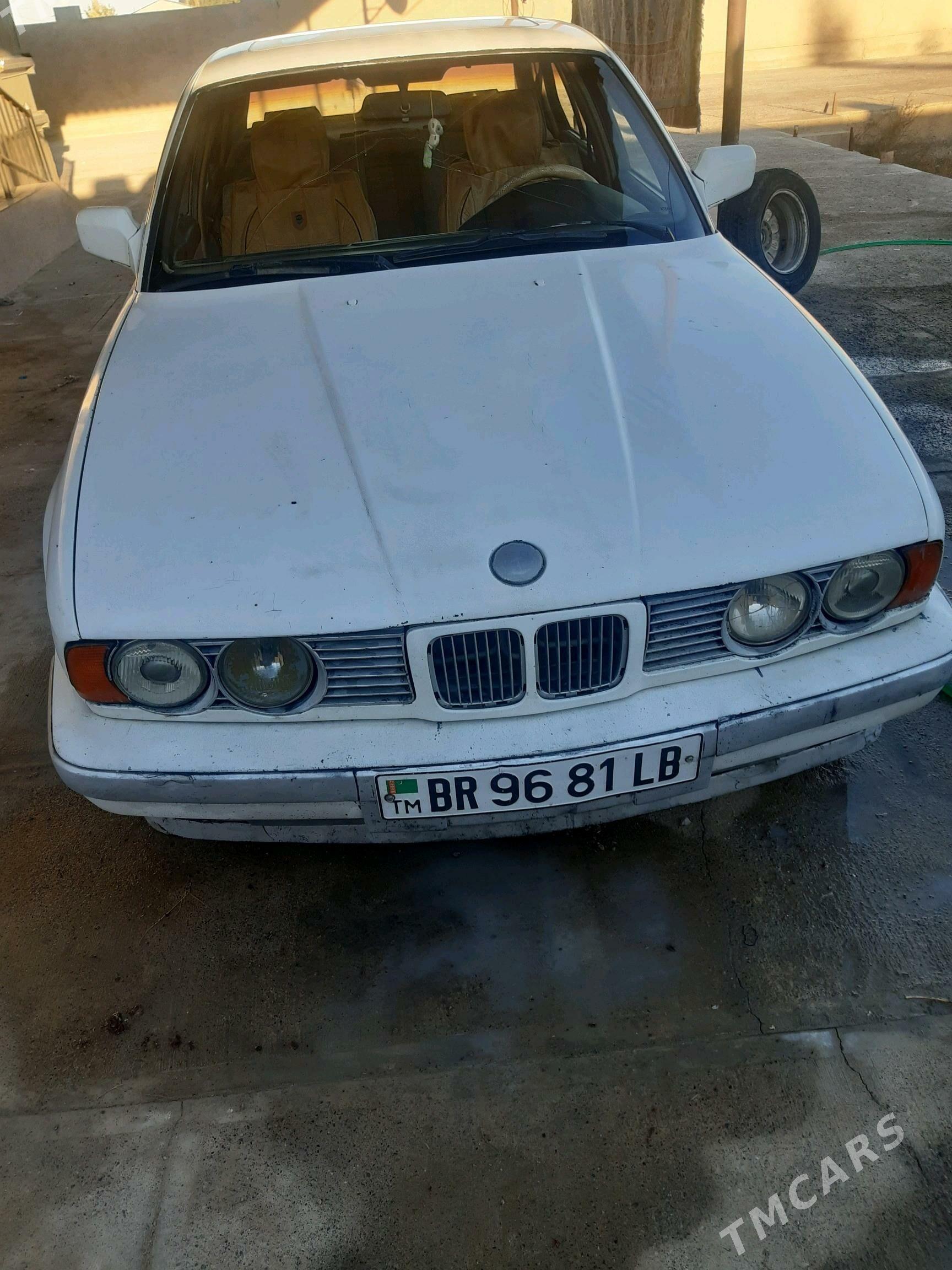 BMW 520 1991 - 25 000 TMT - Газаджак - img 4