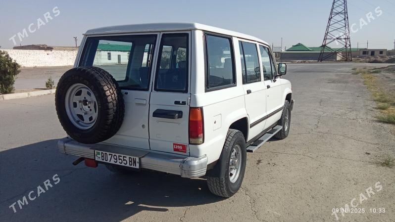 Isuzu Trooper 1991 - 40 000 TMT - Гызыларбат - img 1