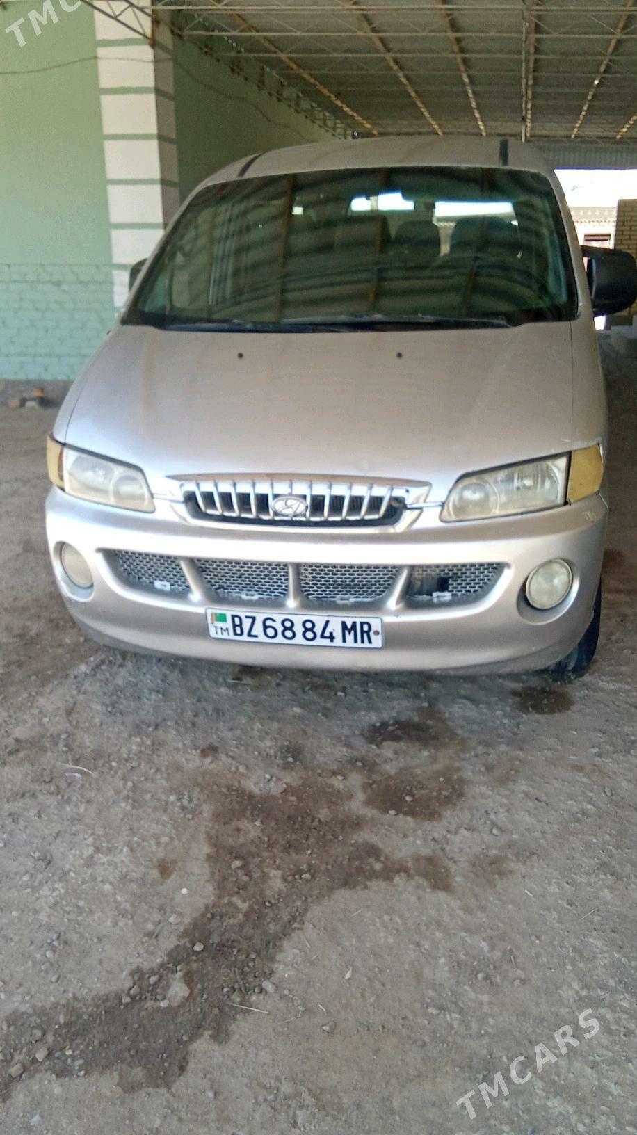Toyota Hiace 2001 - 60 000 TMT - Байрамали - img 1