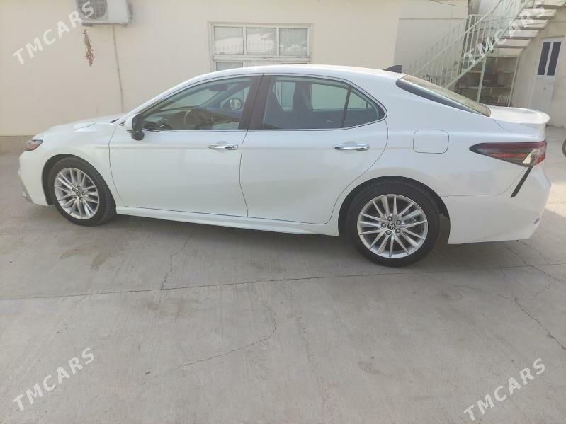 Toyota Camry 2022 - 290 000 TMT - Büzmeýin - img 1