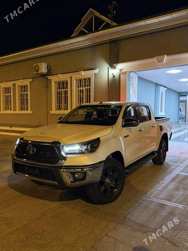 Toyota Hilux 2025 - 680 000 TMT - Türkmenabat - img 3
