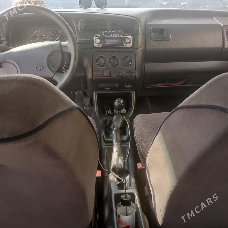Volkswagen Jetta 1993 - 38 000 TMT - Kaka - img 2
