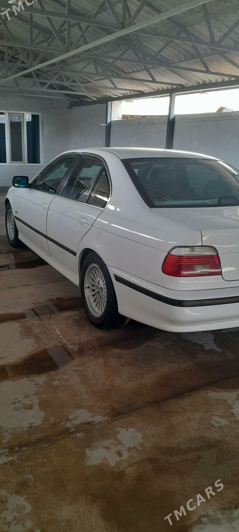 BMW 525 2003 - 150 000 TMT - Тагтабазар - img 6