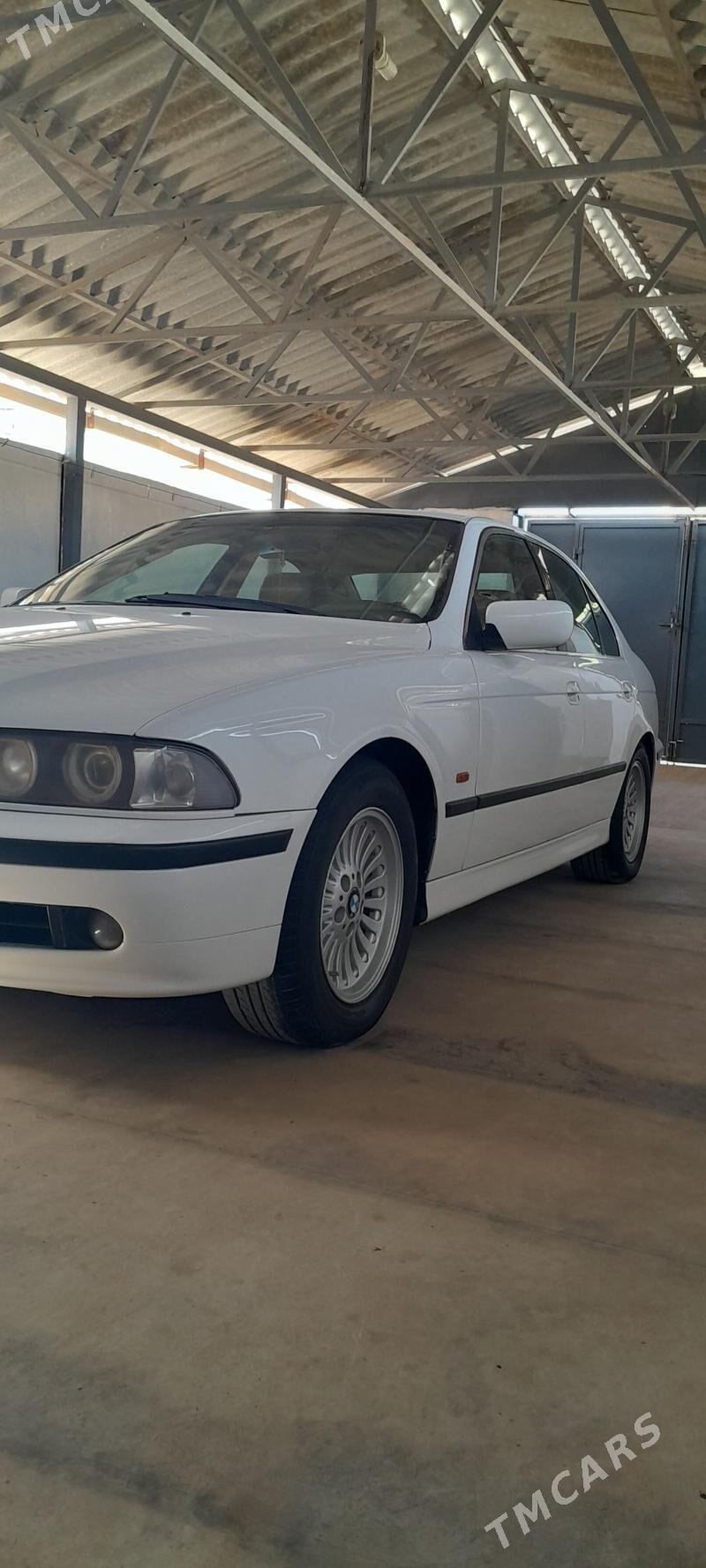 BMW 525 2003 - 150 000 TMT - Тагтабазар - img 4