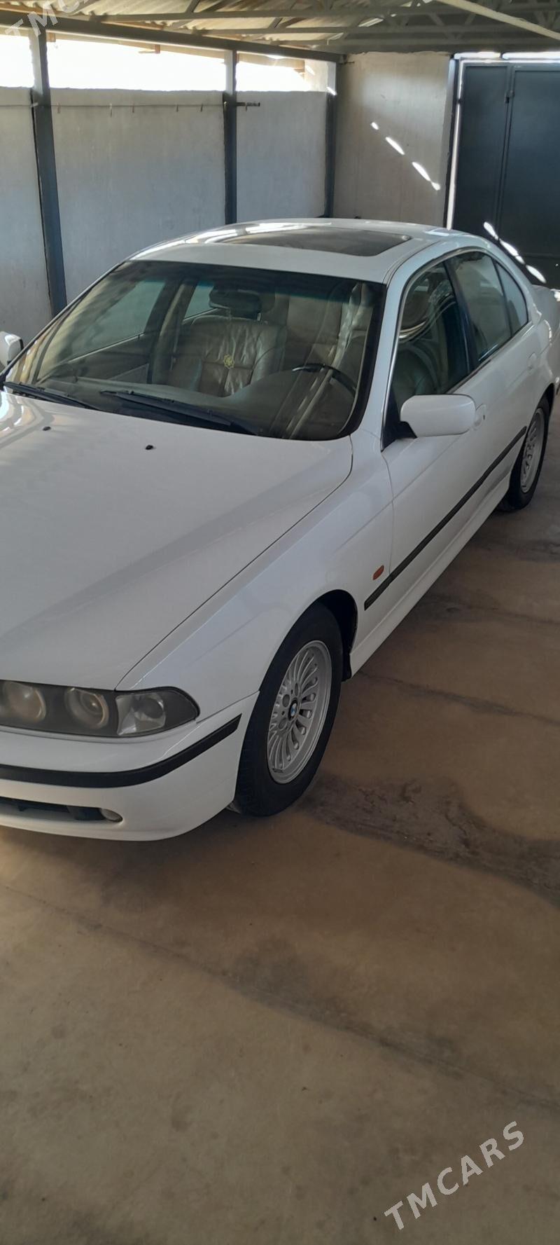 BMW 525 2003 - 150 000 TMT - Тагтабазар - img 9