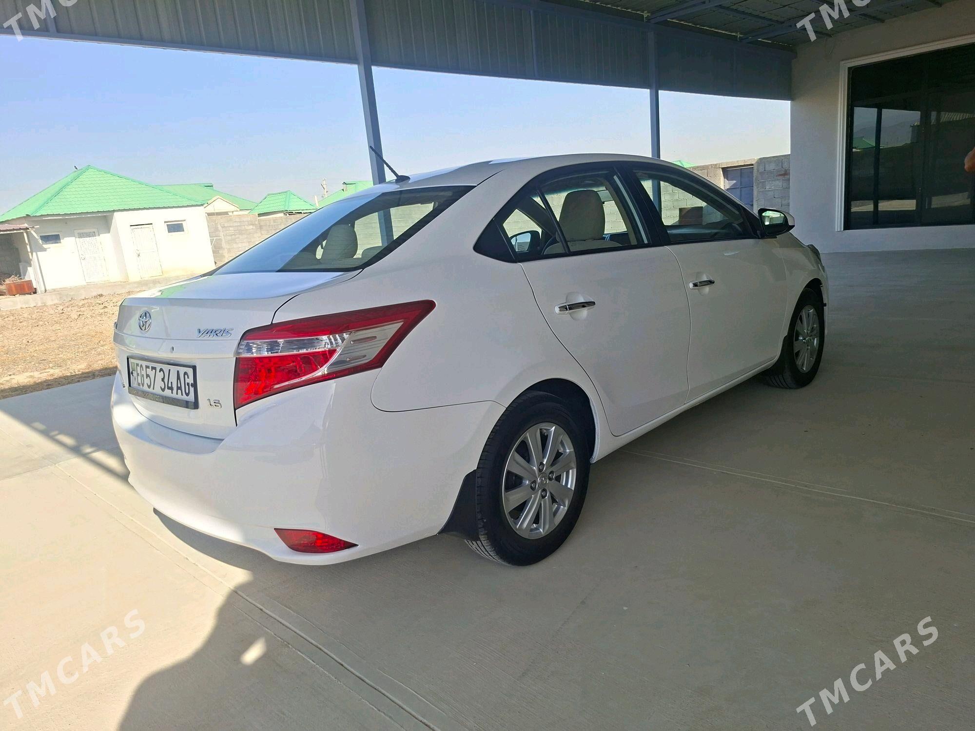 Toyota Yaris 2017 - 205 000 TMT - Gökdepe - img 4