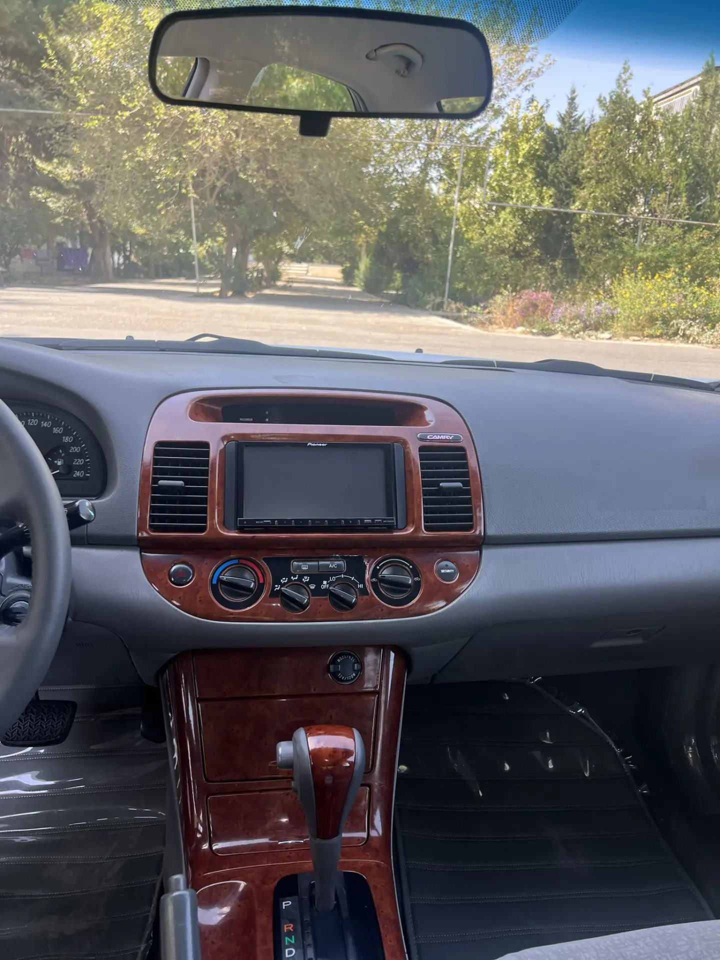 Toyota Camry 2005 - 220 000 TMT - Теджен - img 10