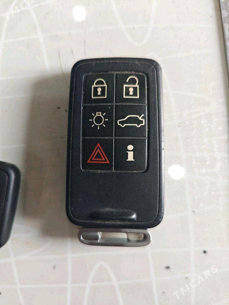 Volvo acar yitdi - Ашхабад - img 1