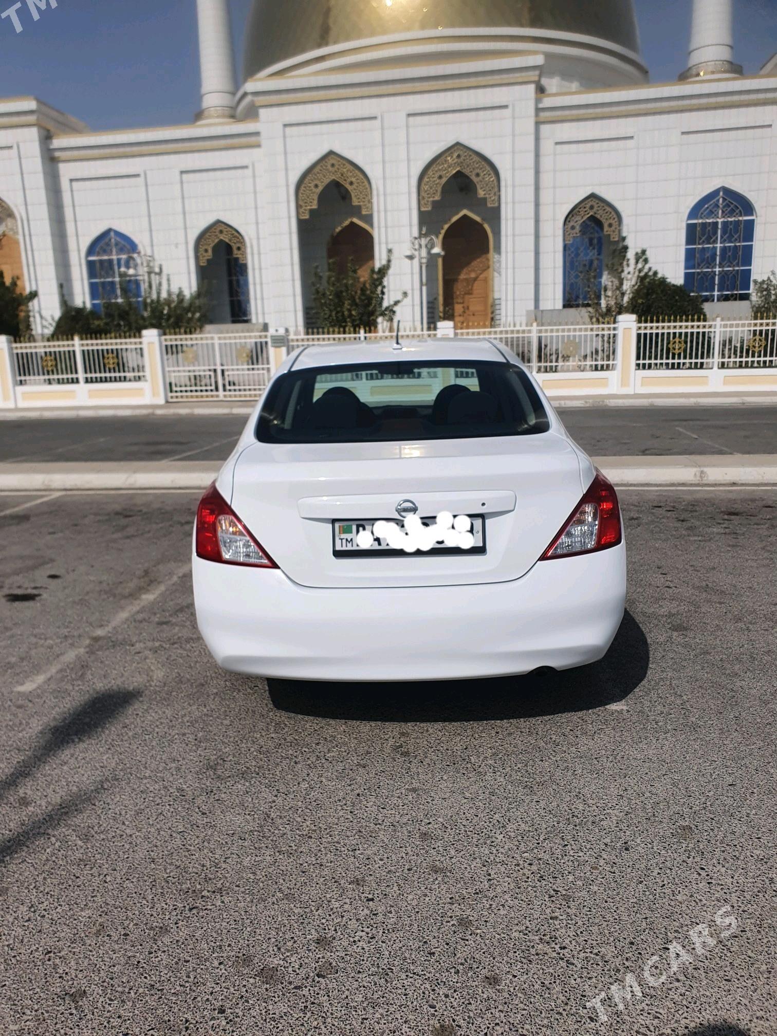 Nissan Versa 2011 - 110 000 TMT - Türkmenabat - img 4