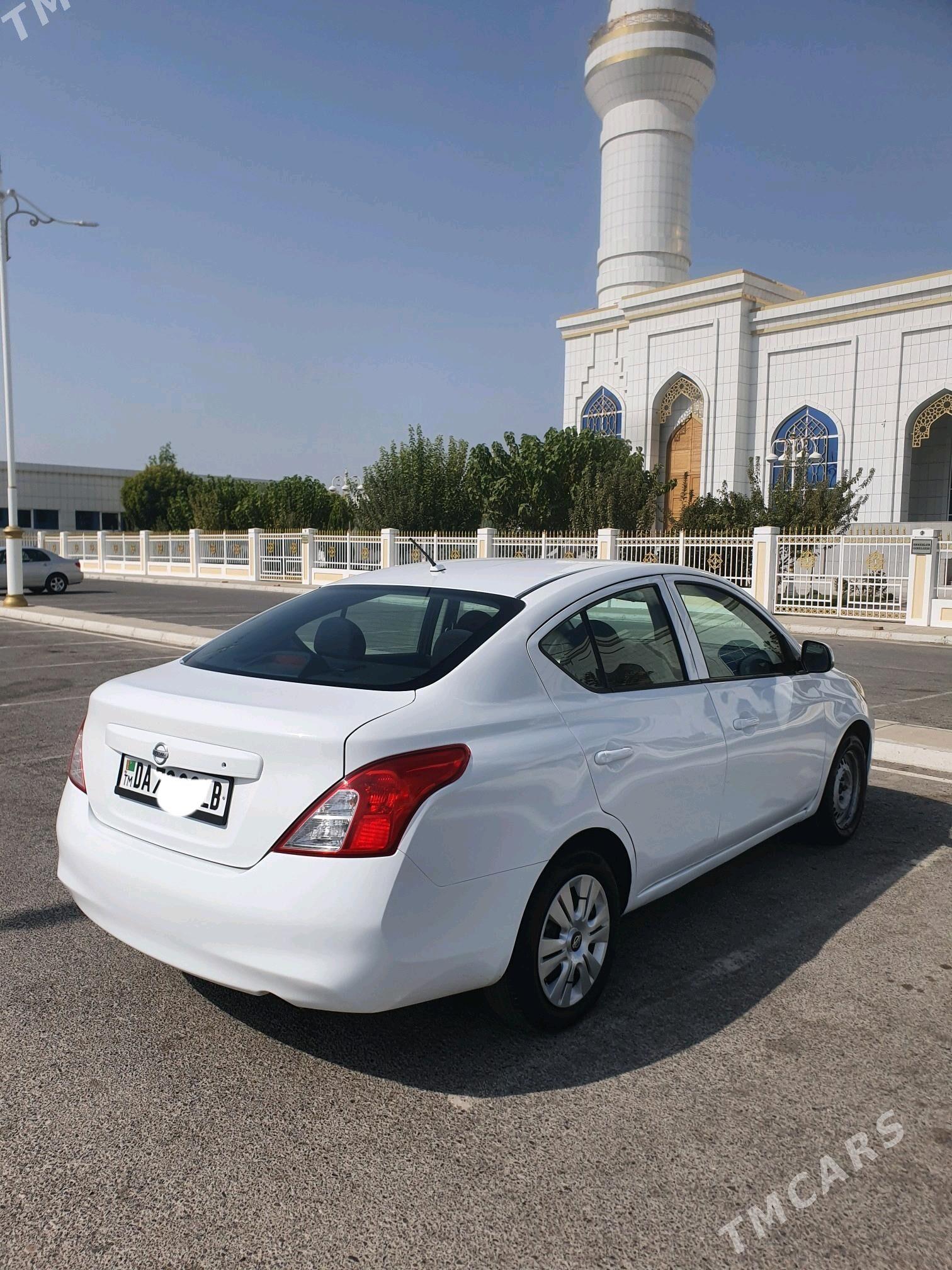 Nissan Versa 2011 - 110 000 TMT - Türkmenabat - img 3