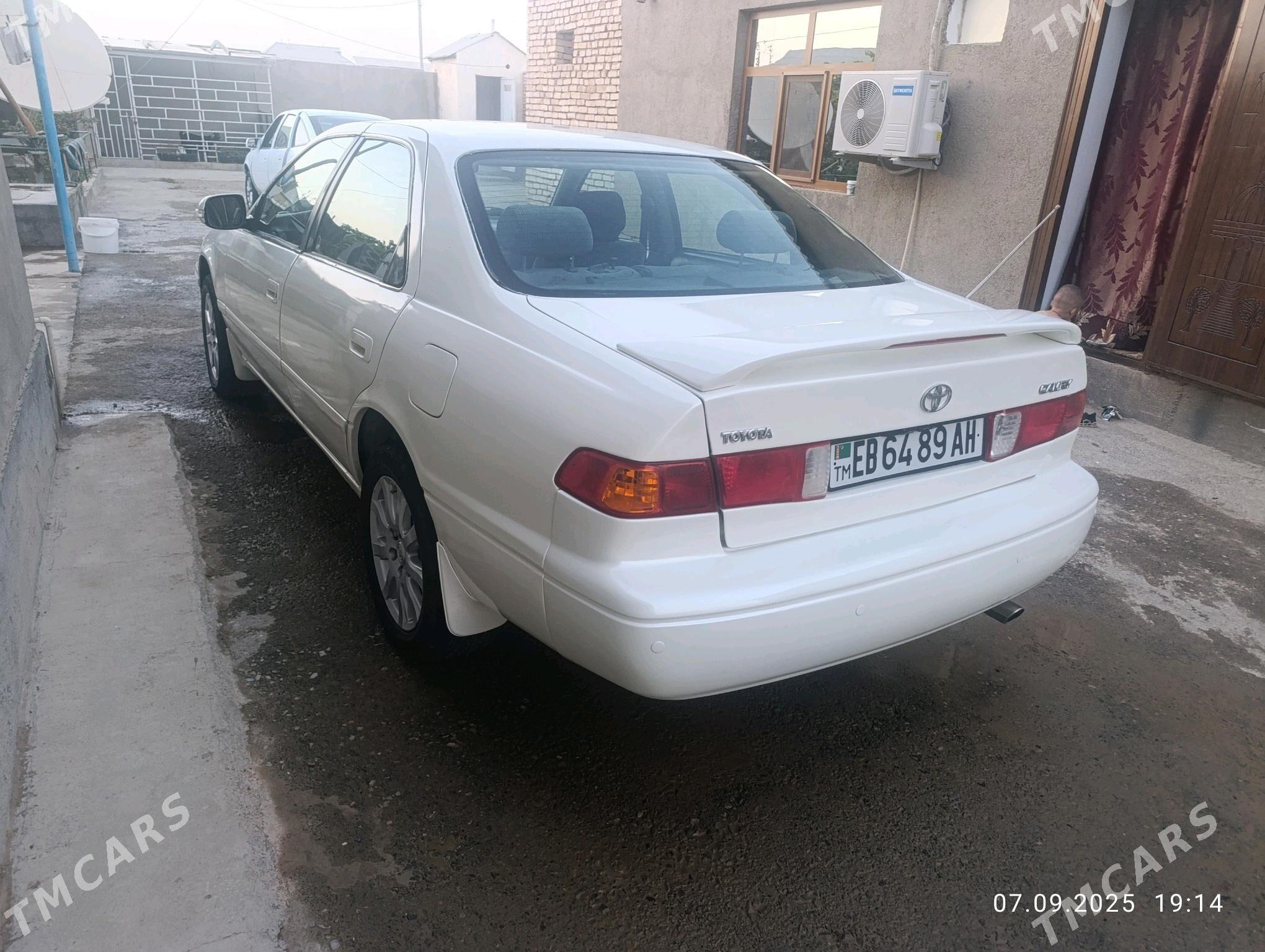 Toyota Camry 2001 - 119 000 TMT - Теджен - img 3