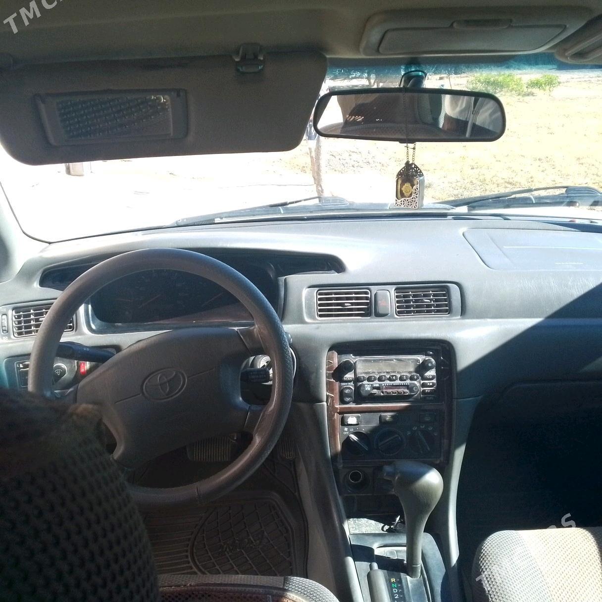 Toyota Camry 2000 - 140 000 TMT - Гурбансолтан Едже - img 4