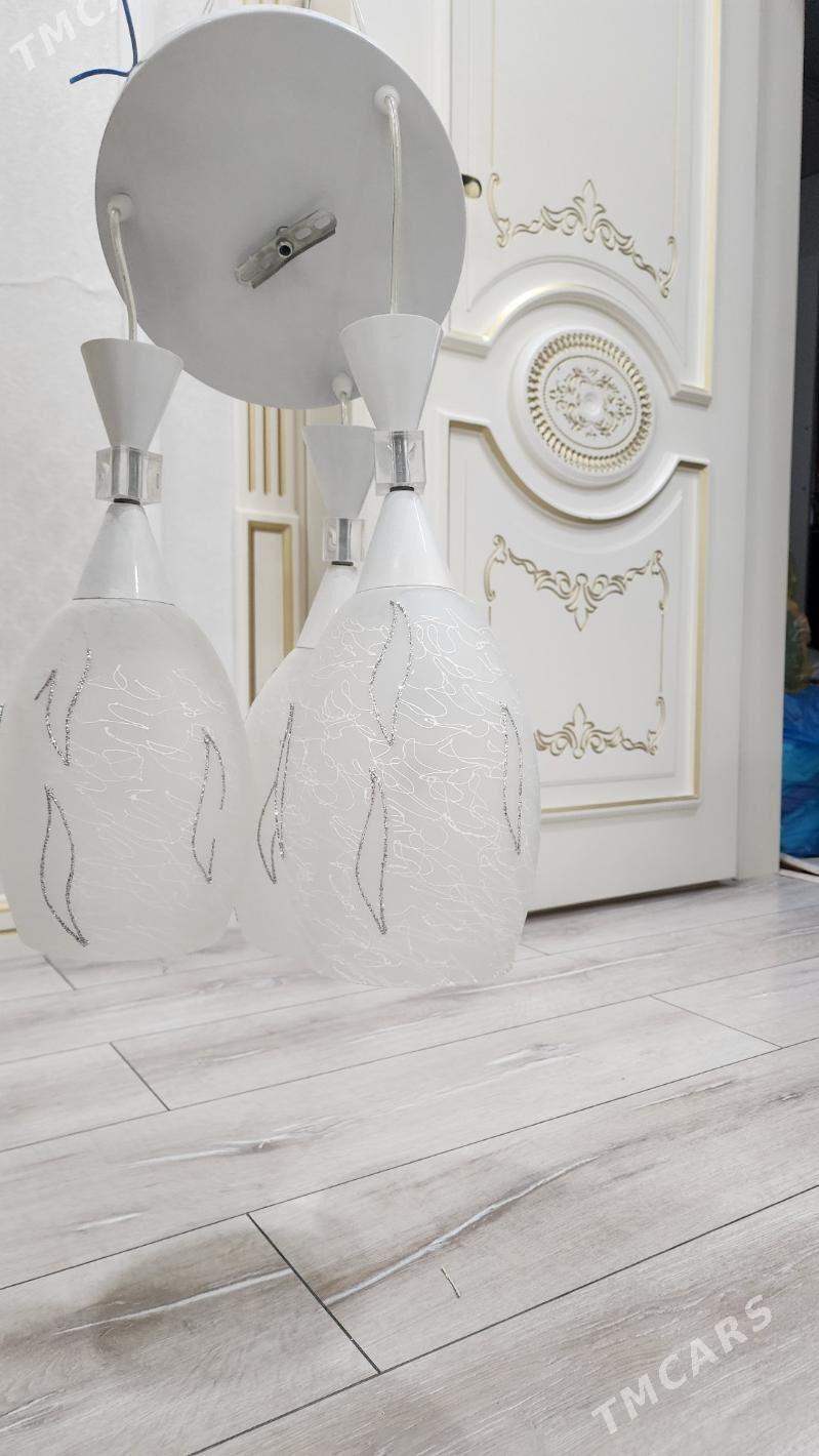 Lyustra ak renkli - Мир 4 - img 3