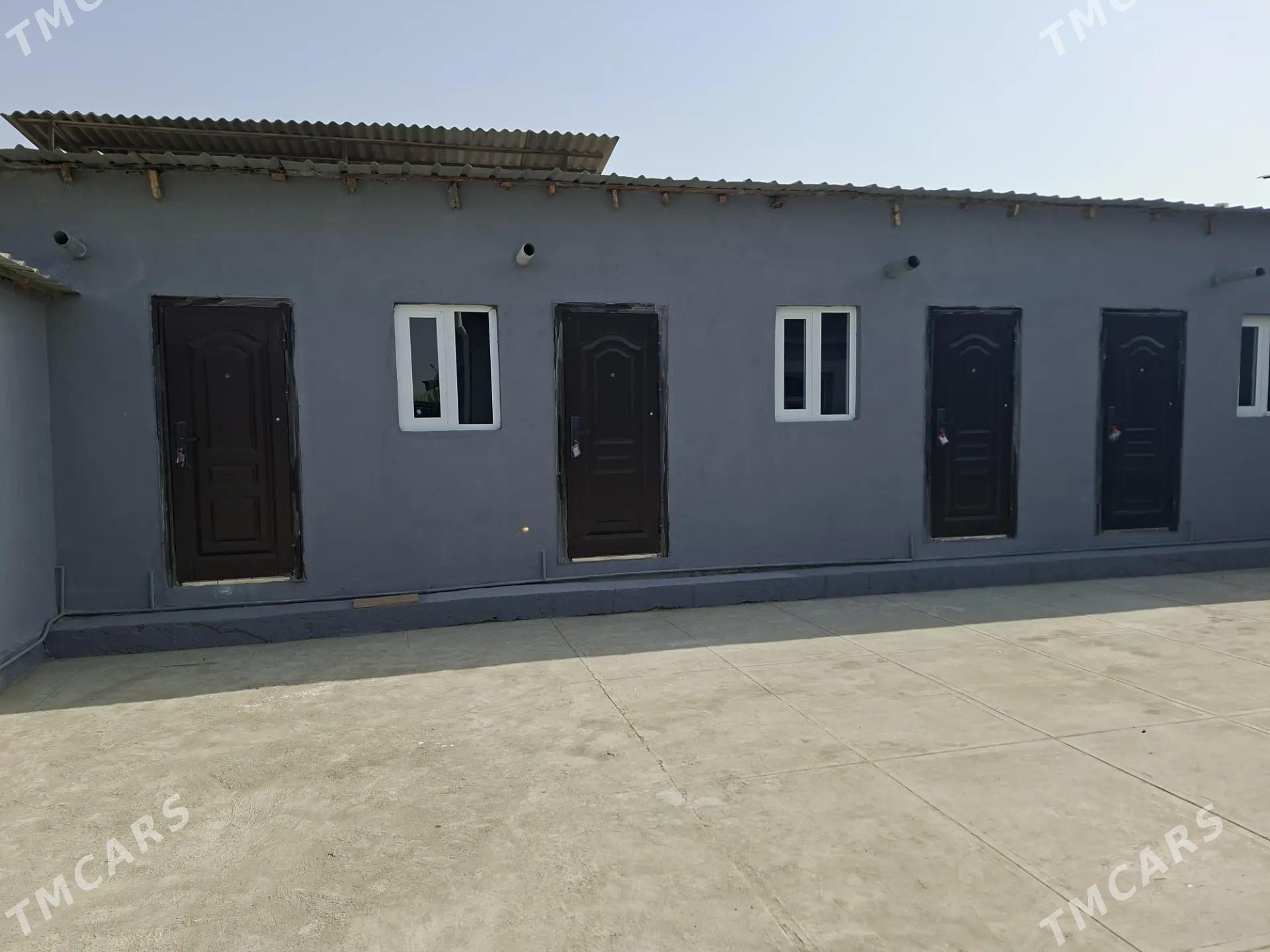 Kireýine Jaý - Hitrowka - img 3