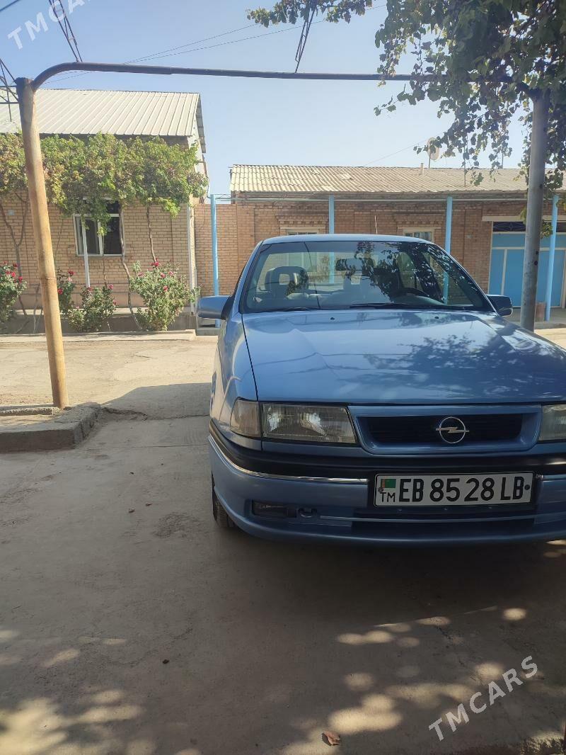Opel Vectra 1993 - 50 000 TMT - Фарап - img 3