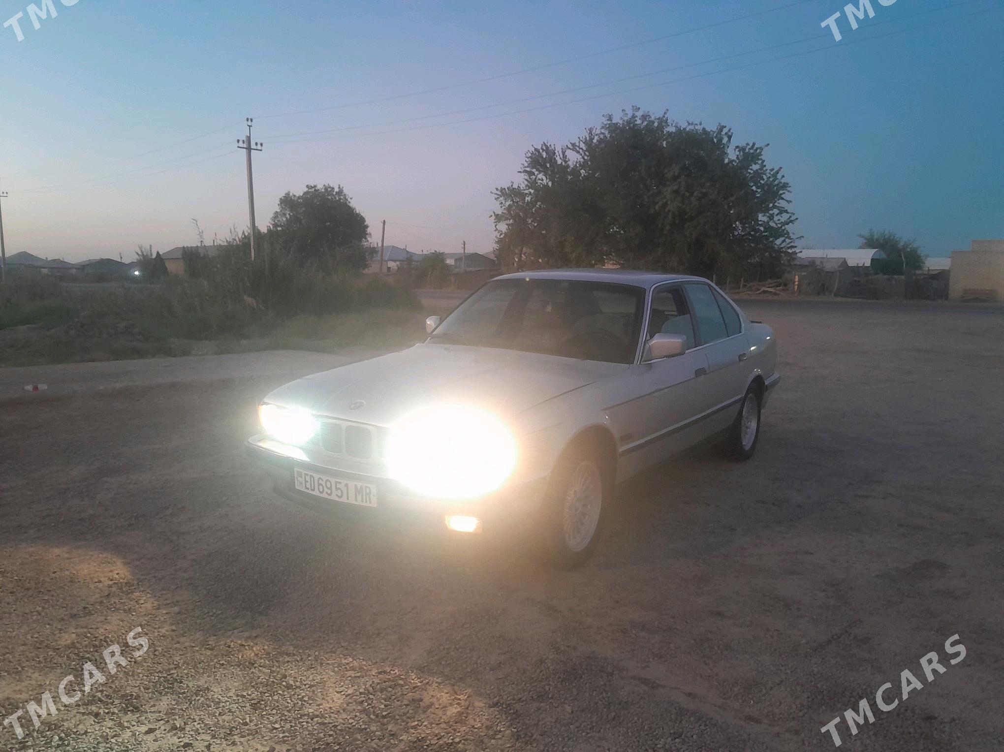 BMW 525 1992 - 35 000 TMT - Mary - img 4