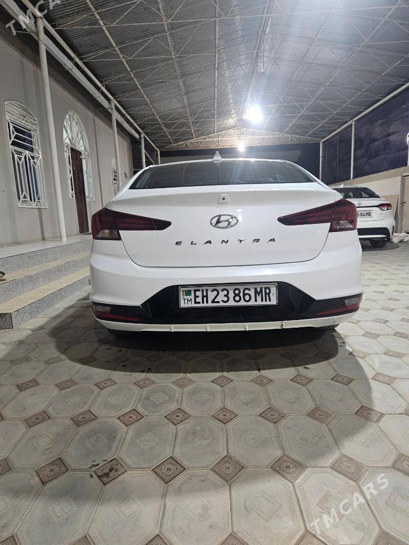 Hyundai Elantra 2020 - 216 000 TMT - Мары - img 4