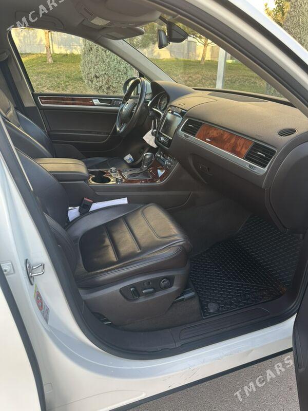 Volkswagen Touareg 2011 - 460 000 TMT - Aşgabat - img 6