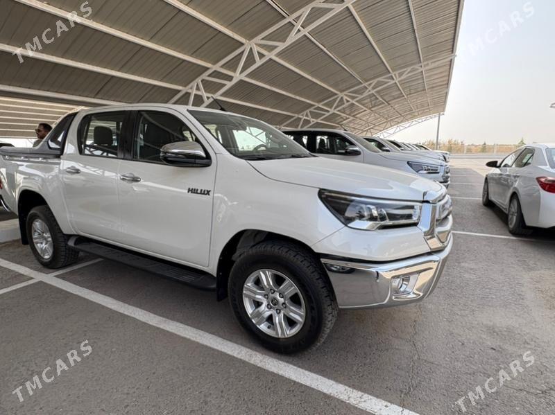 Toyota Hilux 2022 - 578 200 TMT - Aşgabat - img 3