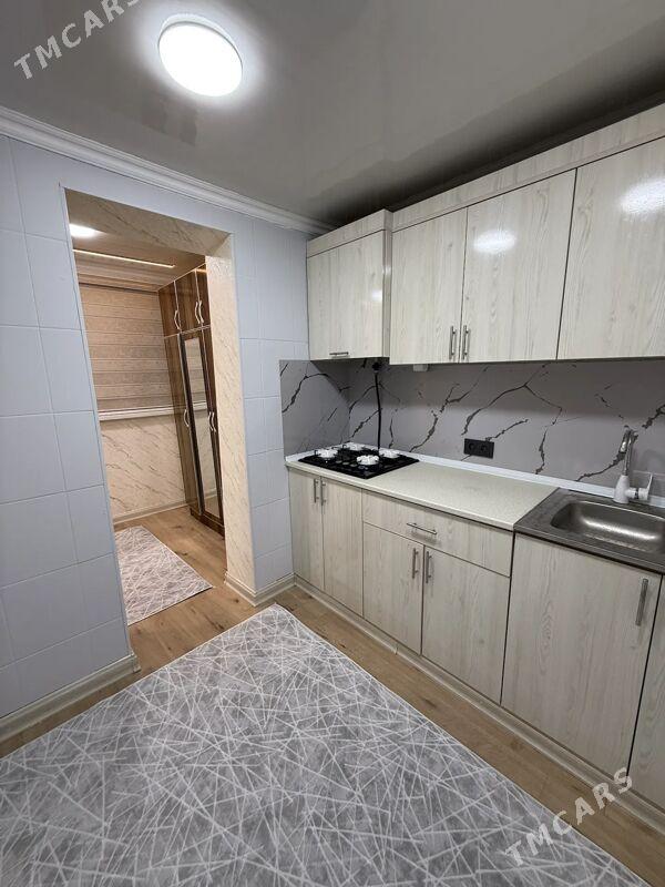 11mkr 2komnat 1etaj 11мкр 2ком - Aşgabat - img 2