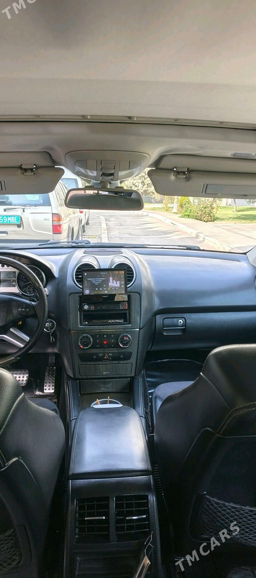 Mercedes-Benz ML350 2010 - 330 000 TMT - Мары - img 2