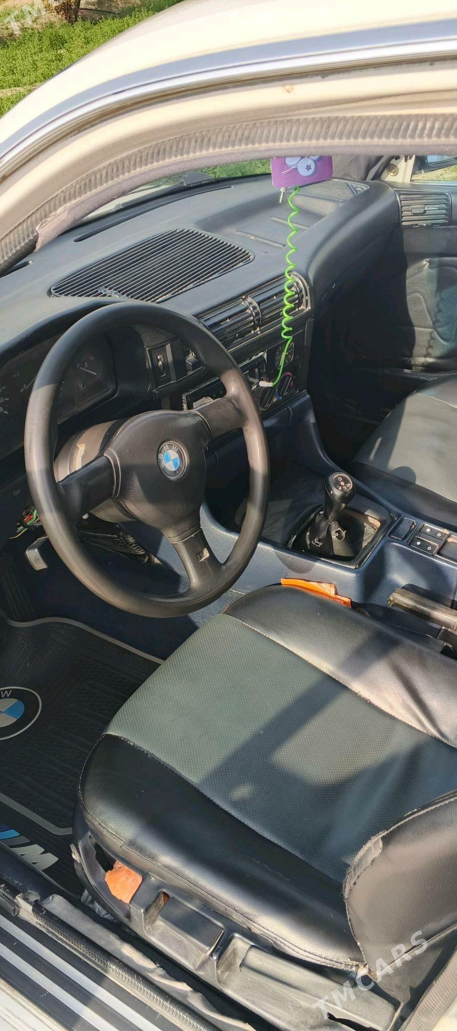 BMW E34 1992 - 75 000 TMT - Kaka - img 8