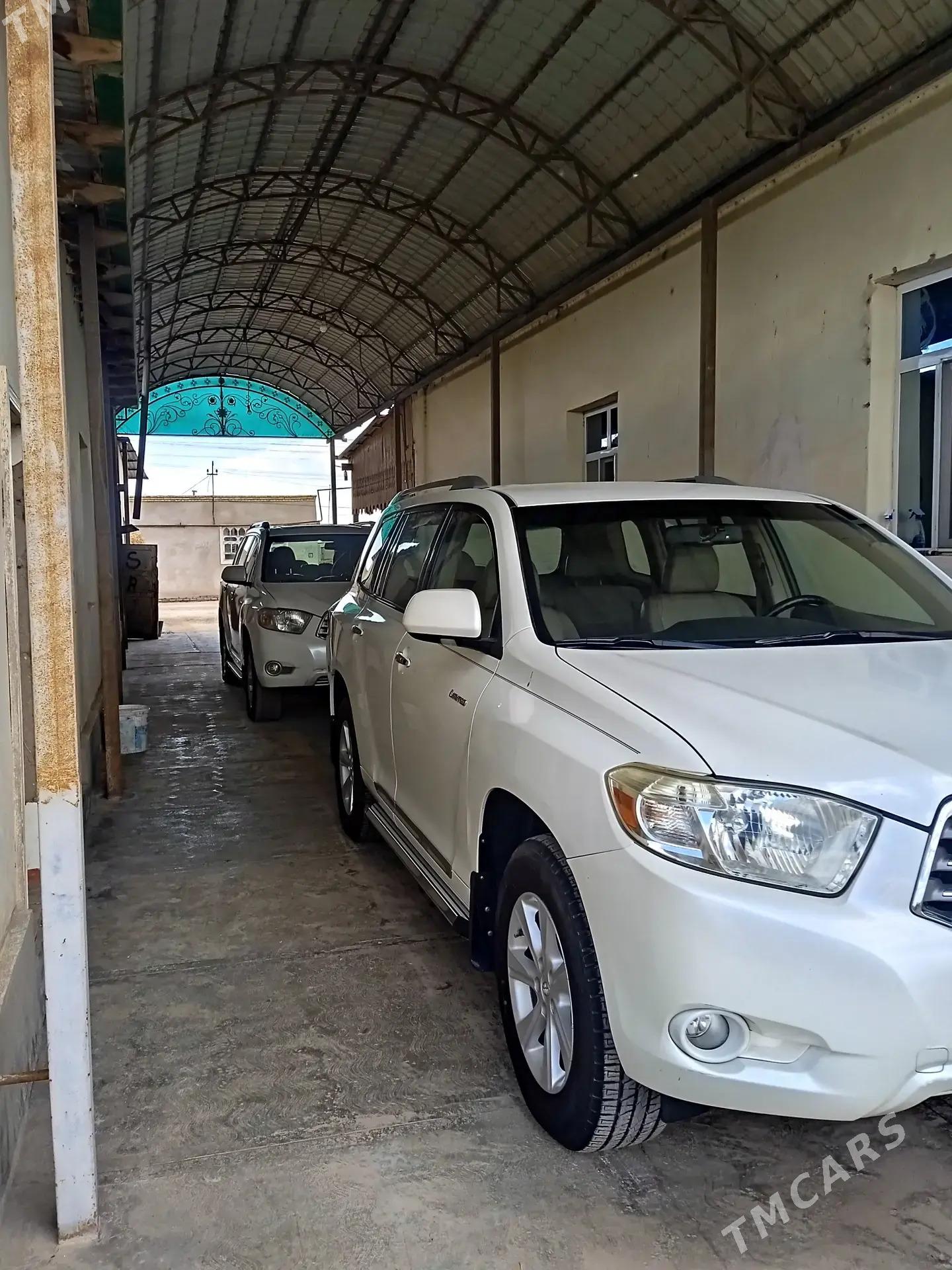 Toyota Highlander 2008 - 310 000 TMT - Gurbansoltan Eje - img 9