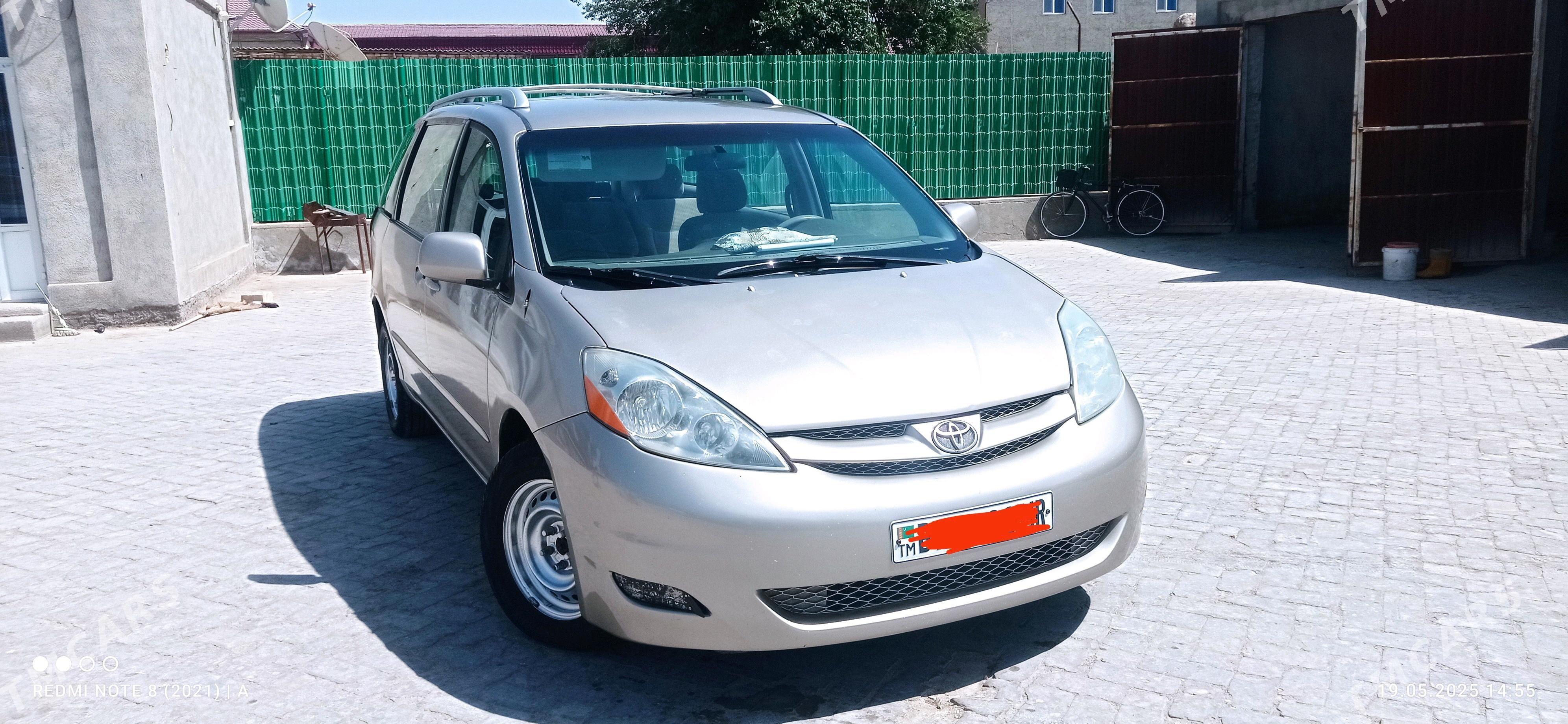 Toyota Sienna 2006 - 185 000 TMT - Ёлётен - img 1