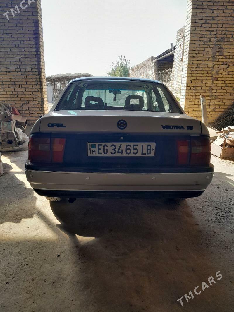 Opel Vectra 1991 - 40 000 TMT - Çärjew - img 5