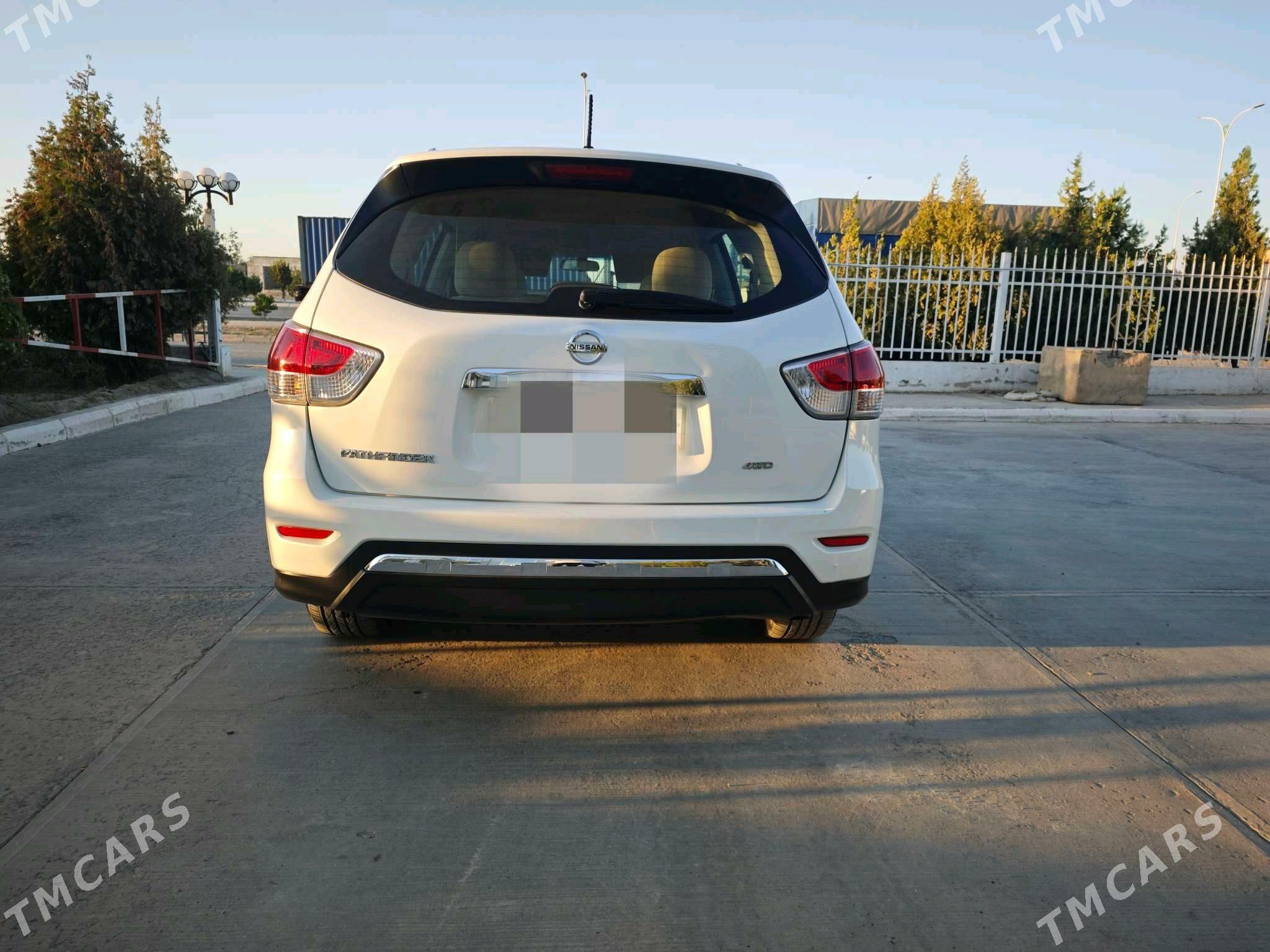 Nissan Pathfinder Armada 2014 - 170 000 TMT - Gyzylarbat - img 2