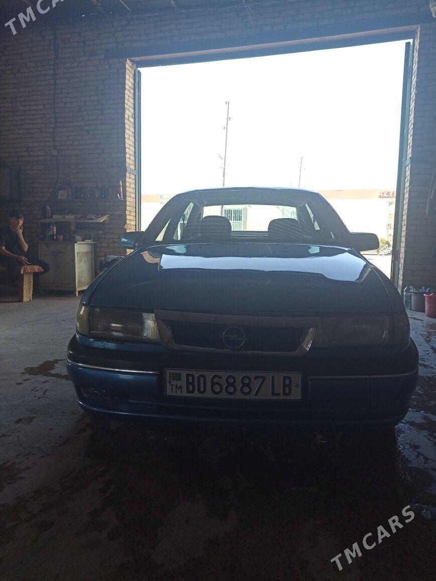 Opel Vectra 1991 - 25 000 TMT - Чарджоу - img 1