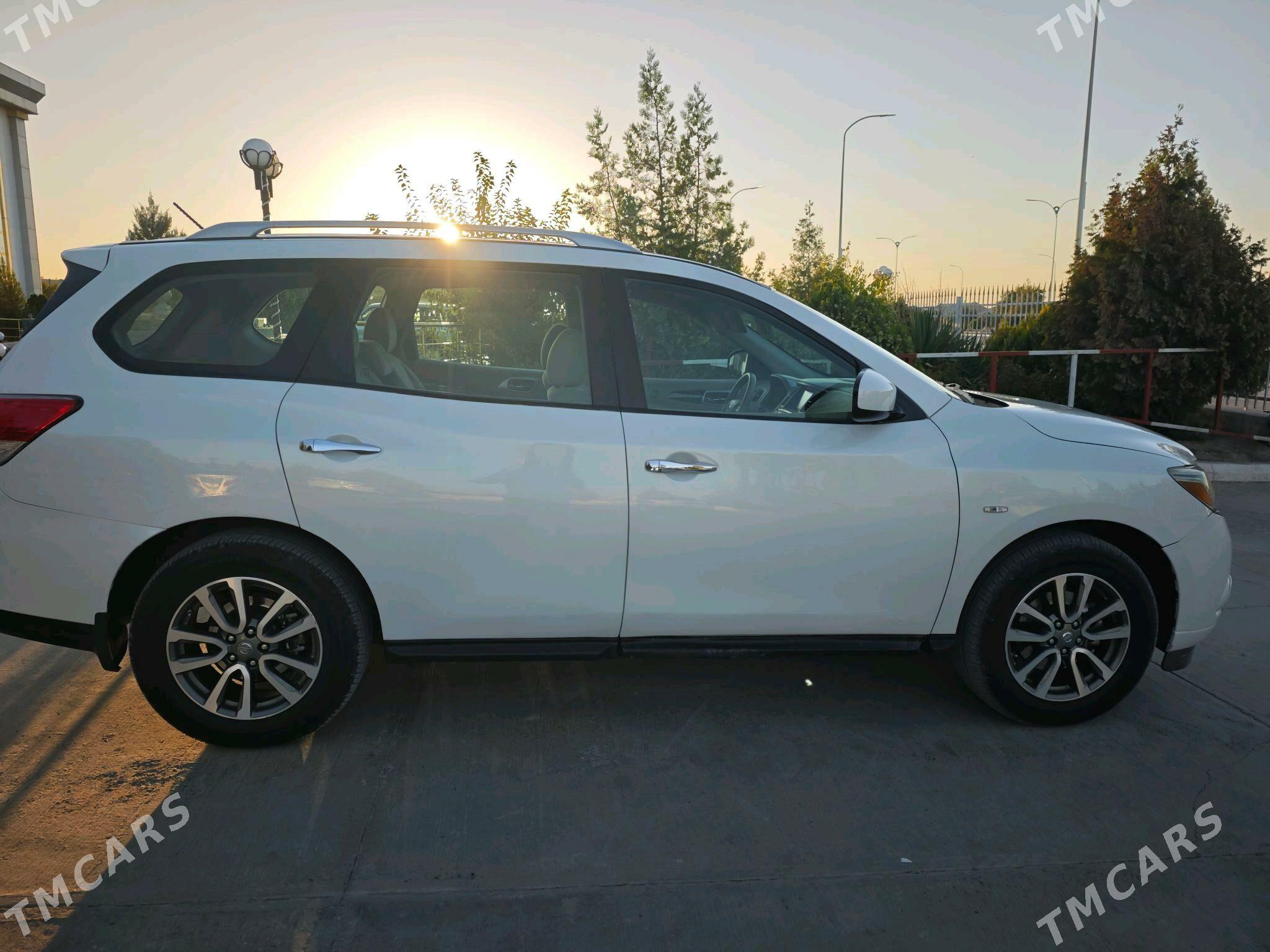 Nissan Pathfinder Armada 2014 - 170 000 TMT - Gyzylarbat - img 5