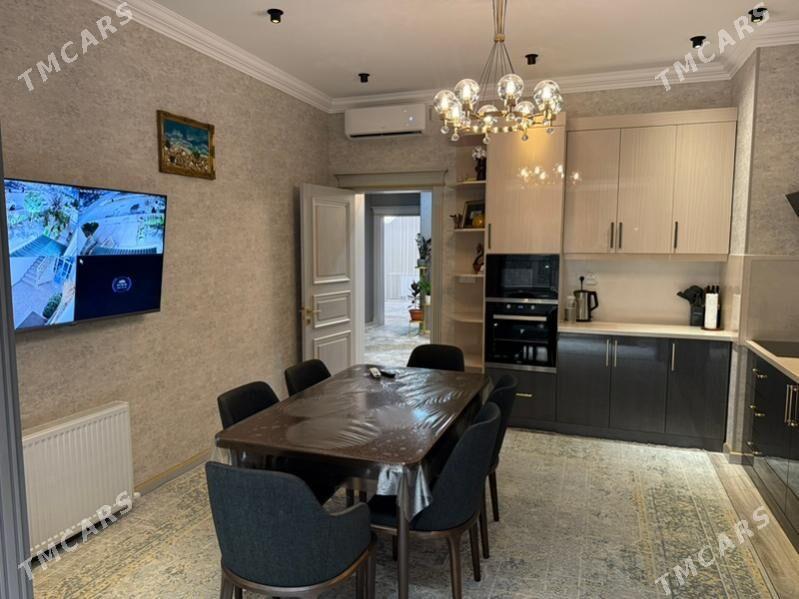 Eyesinden saylyk jay - Aşgabat - img 4