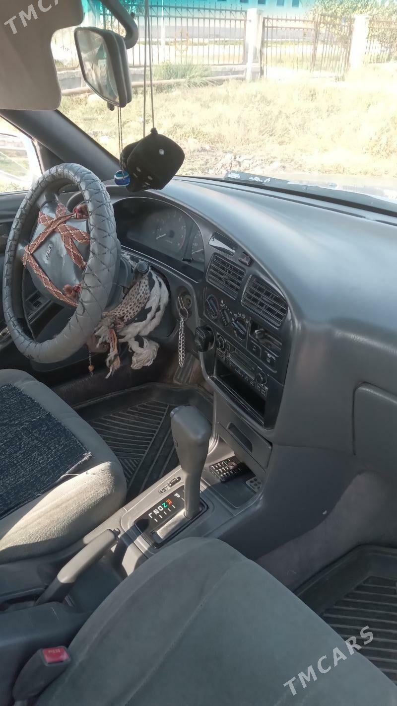 Toyota Camry 1993 - 75 000 TMT - Kerki - img 4
