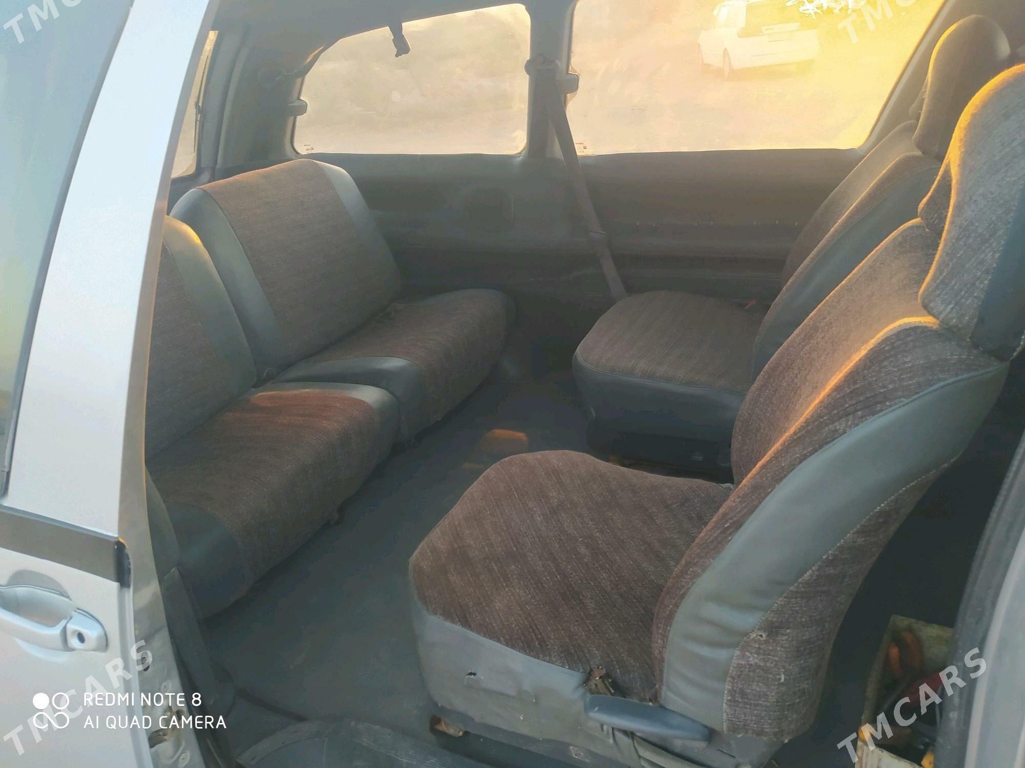 Toyota Previa 1992 - 60 000 TMT - Гурбансолтан Едже - img 8