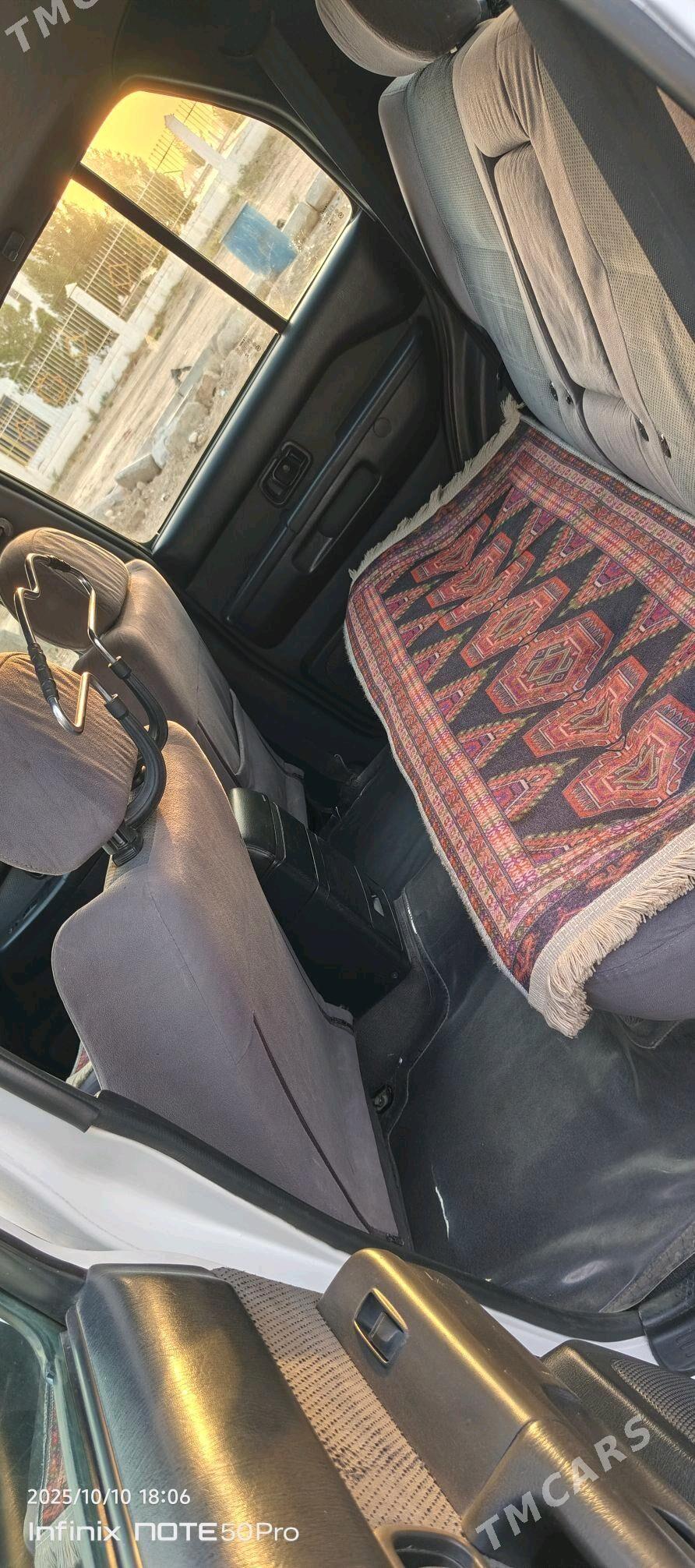 Nissan Pathfinder 2001 - 120 000 TMT - Балканабат - img 2