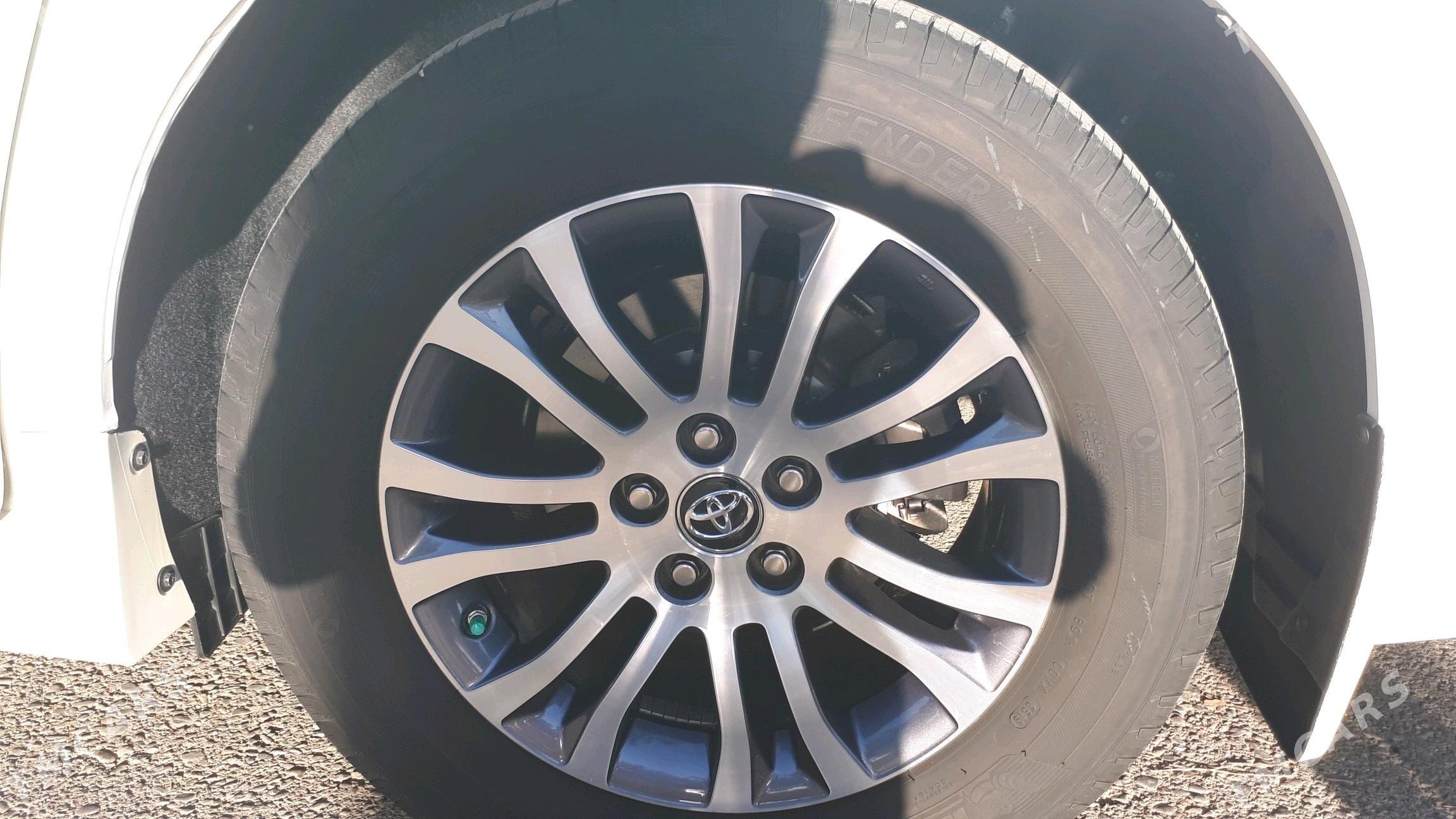 Toyota Sienna 2018 - 550 000 TMT - Мары - img 9