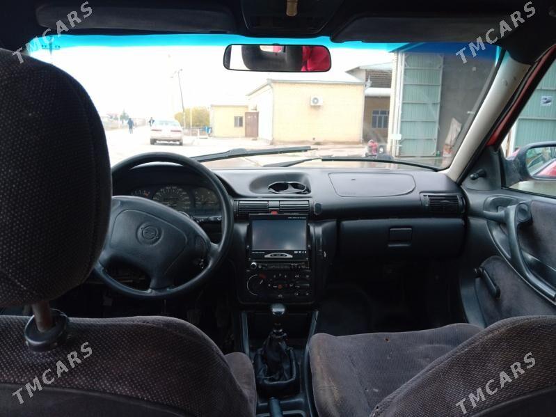 Opel Astra 1993 - 40 000 TMT - Mary - img 1
