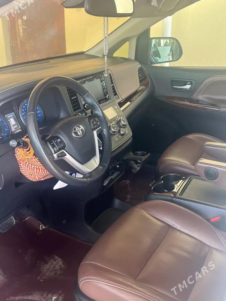 Toyota Sienna 2020 - 680 000 TMT - Bagyr - img 8