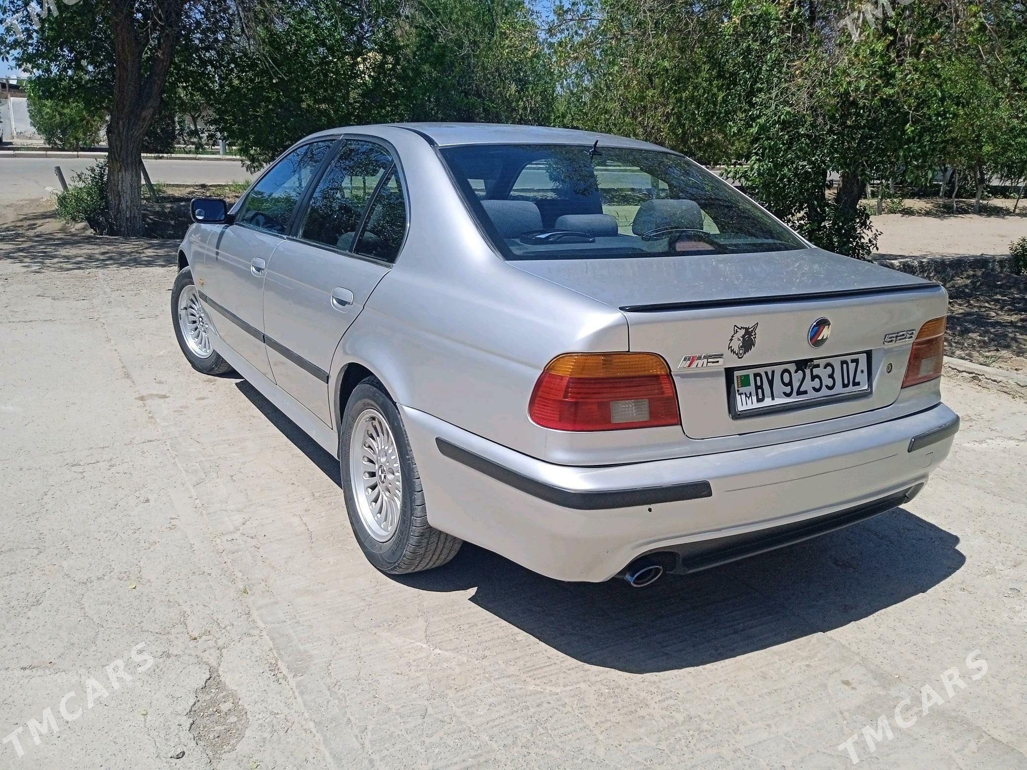BMW E39 2000 - 110 000 TMT - Köneürgenç - img 2