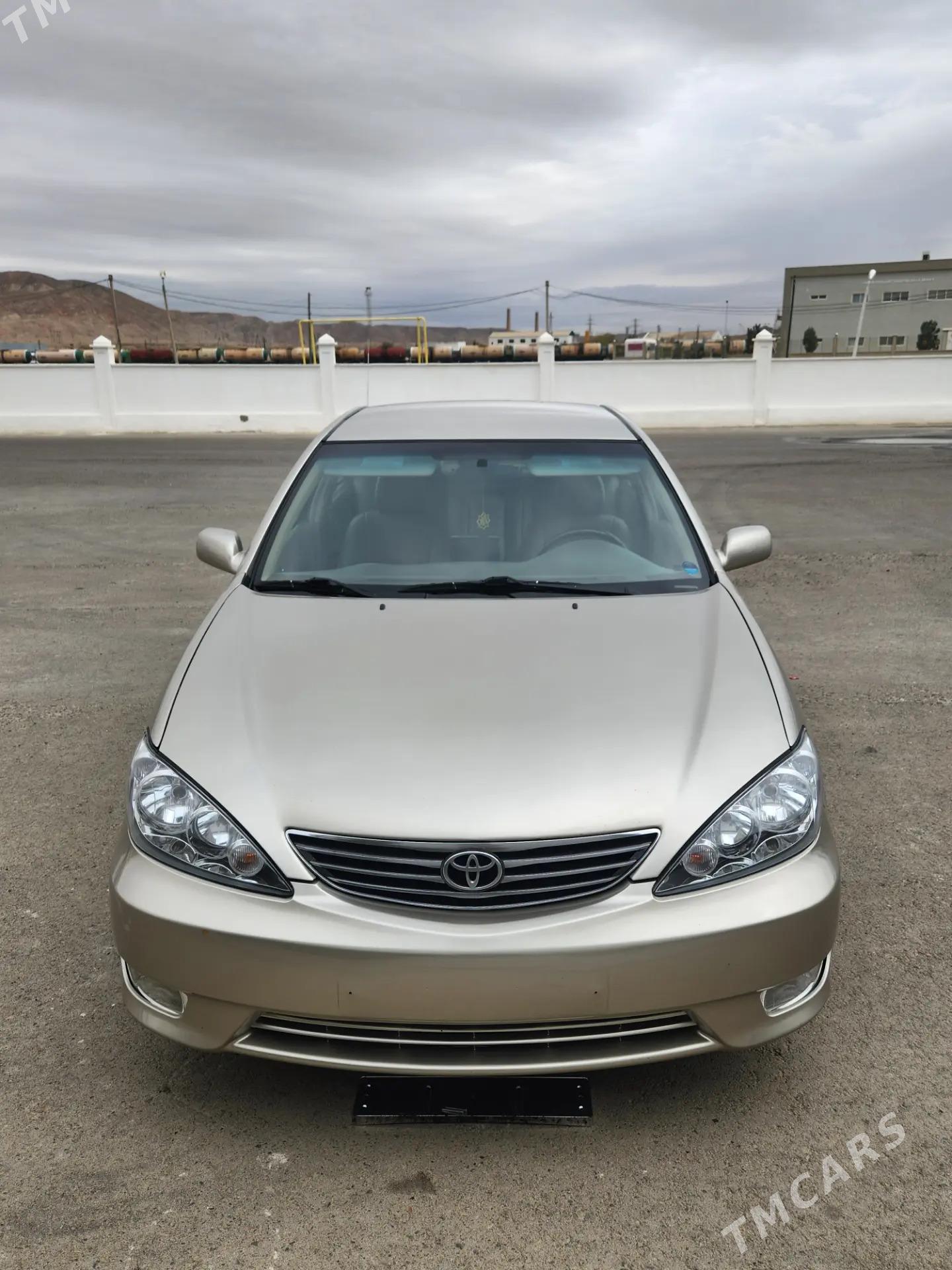 Toyota Camry 2002 - 210 000 TMT - Саят - img 2