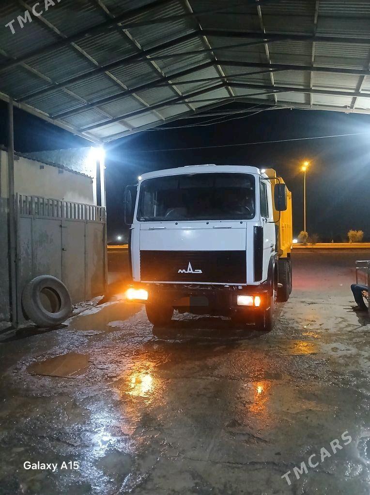 Maz Samosval 2014 - 400 000 TMT - Bäherden - img 2