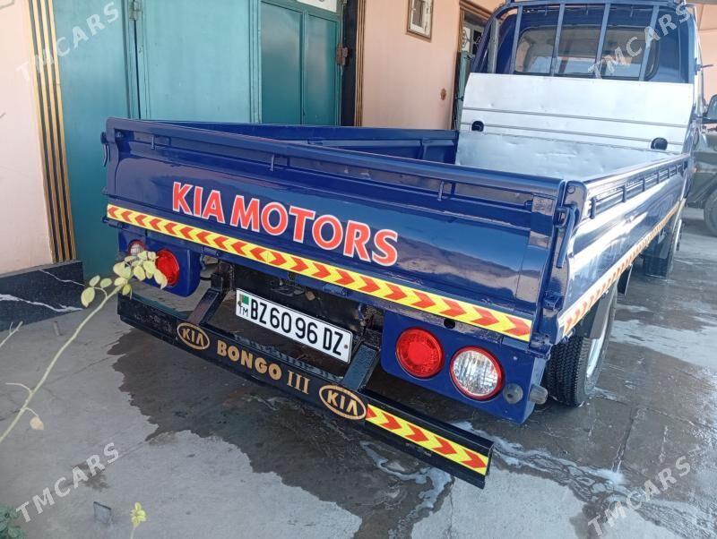 Kia Bongo 2012 - 200 000 TMT - Şabat etr. - img 4