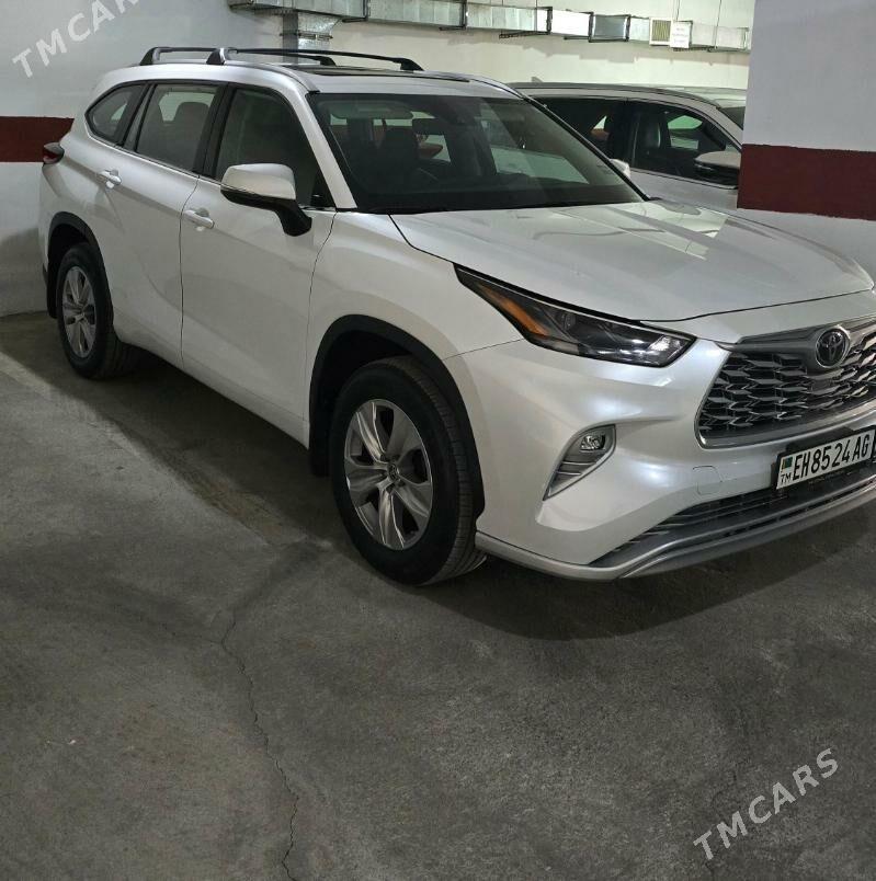Toyota Highlander 2022 - 645 000 TMT - ул. Подвойского (Битарап Туркменистан шаёлы) - img 1