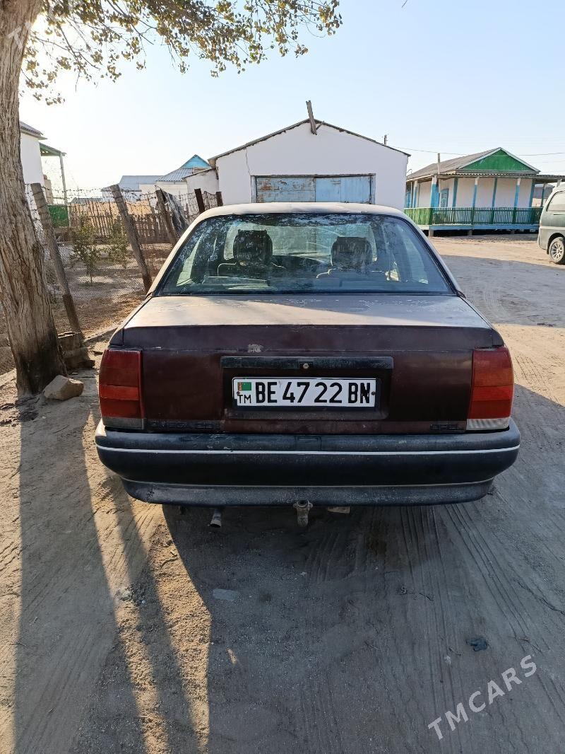 Opel Omega 1990 - 11 000 TMT - Эсенгулы - img 2