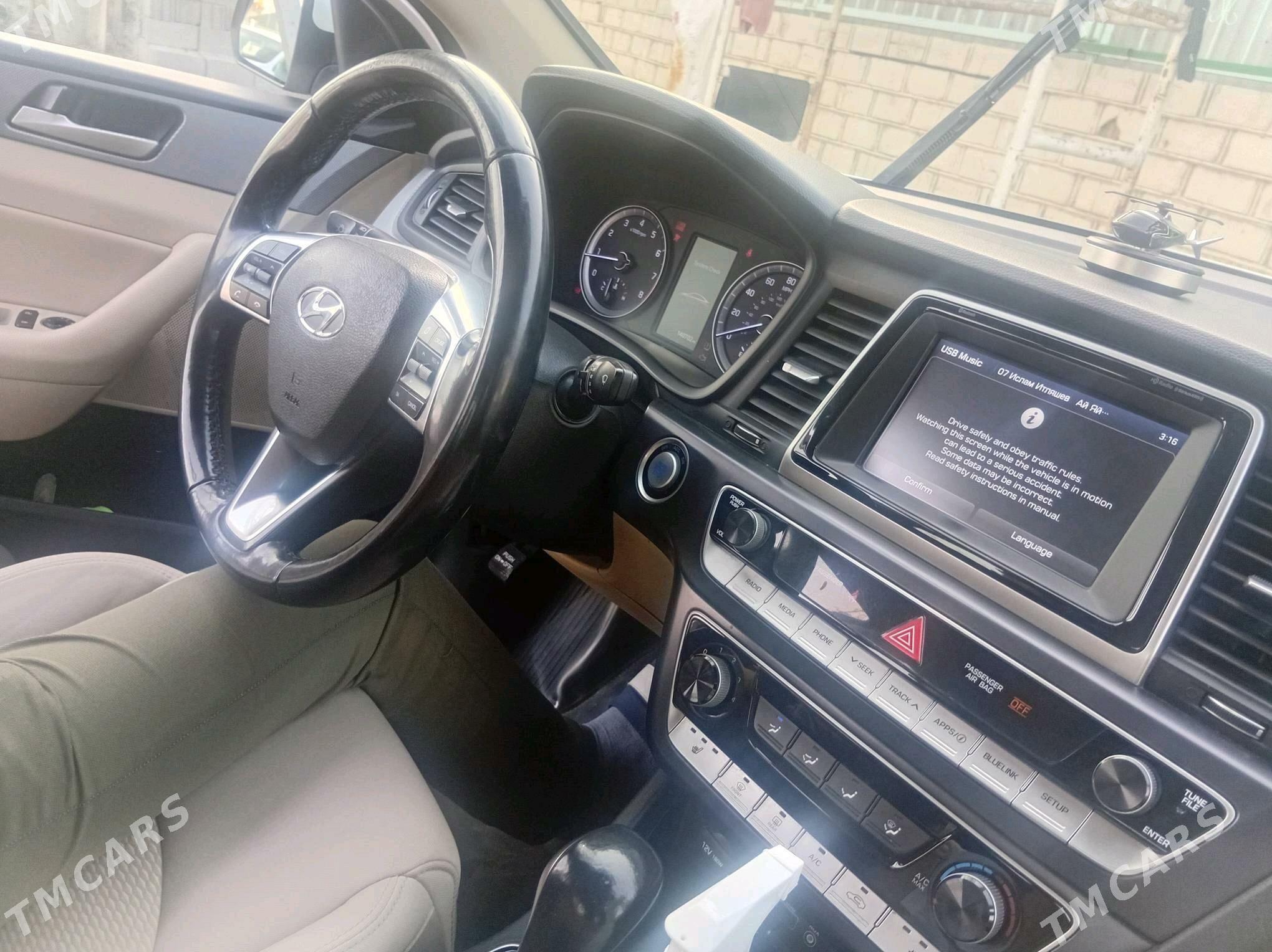 Hyundai Sonata 2018 - 200 000 TMT - Арзув - img 3